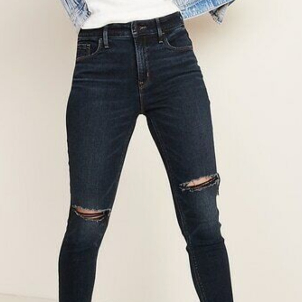 **SOLD** Old Navy High Rise Rockstar Jeans